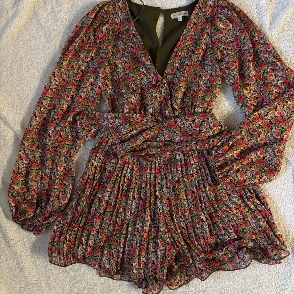 Floral romper low V neck open back